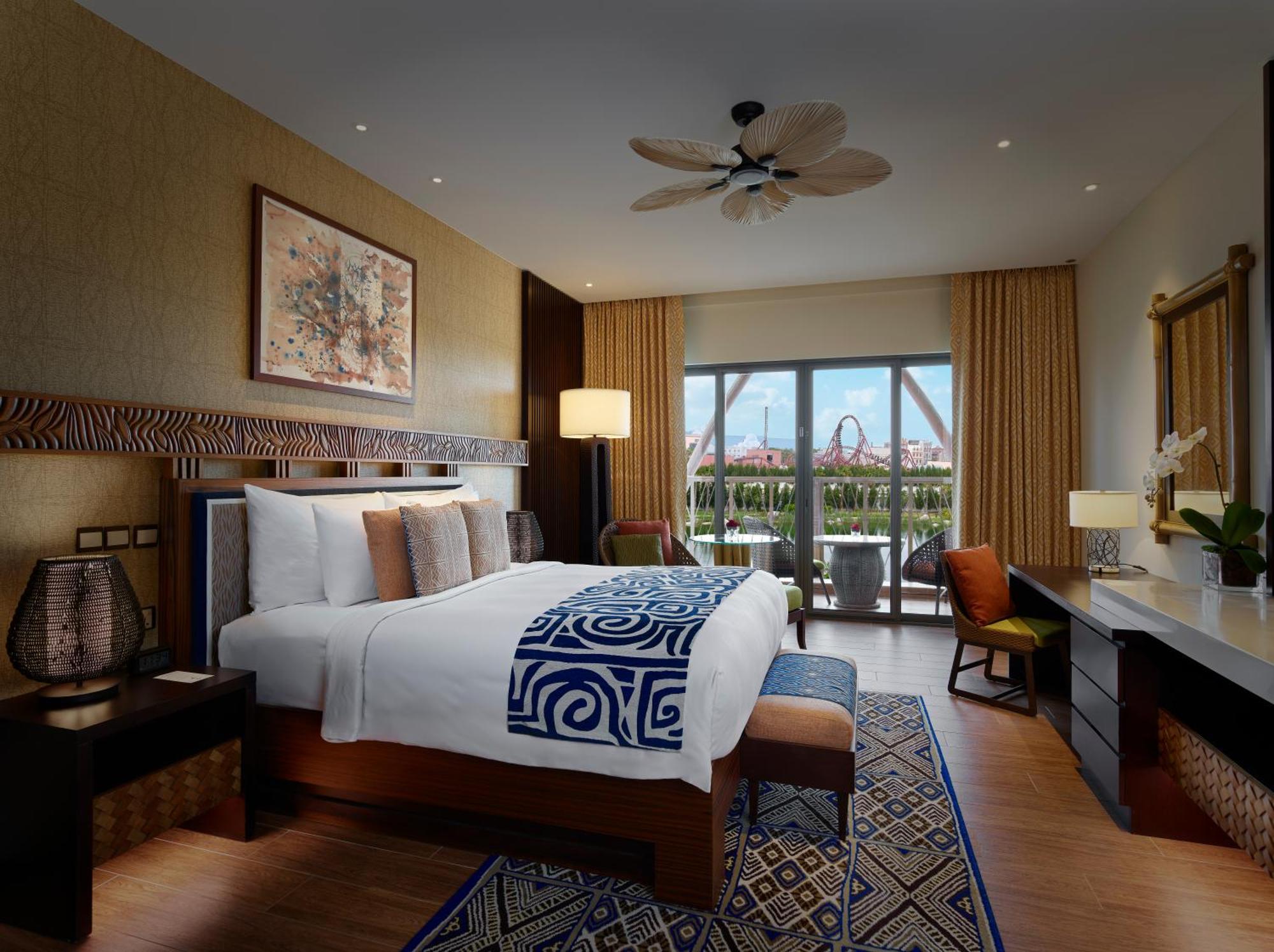 Deluxe Room 1 King River view Balcony