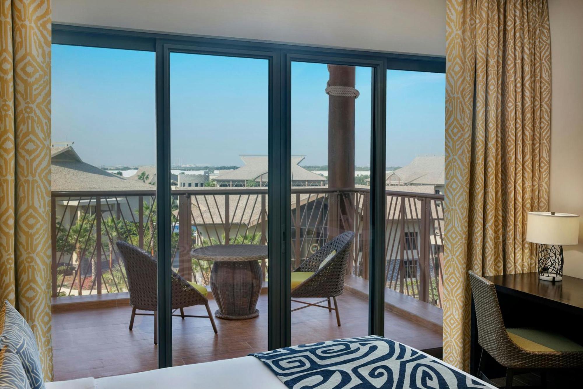 Junior Suite 1 King Resort view Balcony